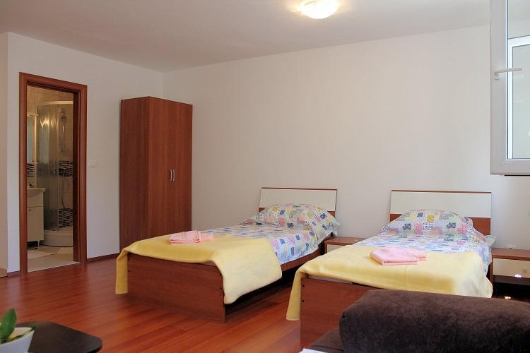 Apartments Ira Дубровник Екстериор снимка