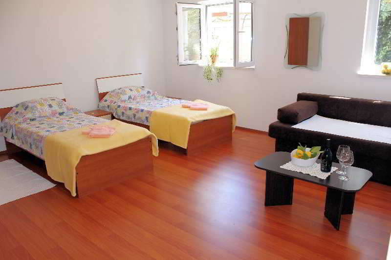 Apartments Ira Дубровник Екстериор снимка